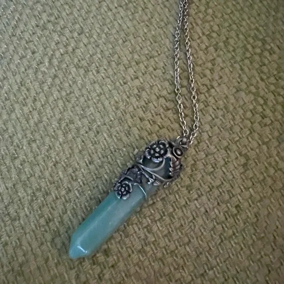 Genuine Aventurine Pendant Necklace - Picture 2 of 5